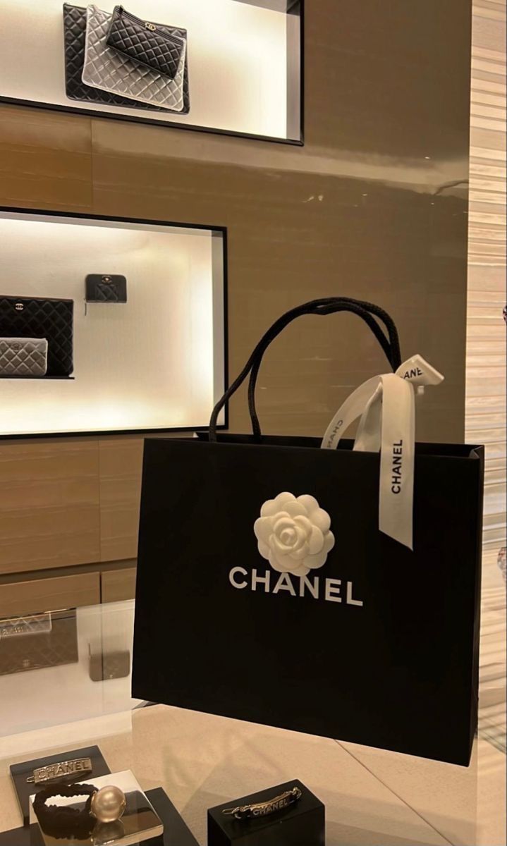 CHANEL