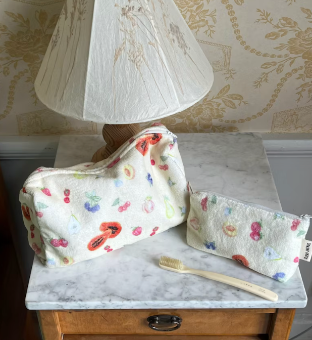 DJERF AVENUE | Terry Beauty Bag Fruit
