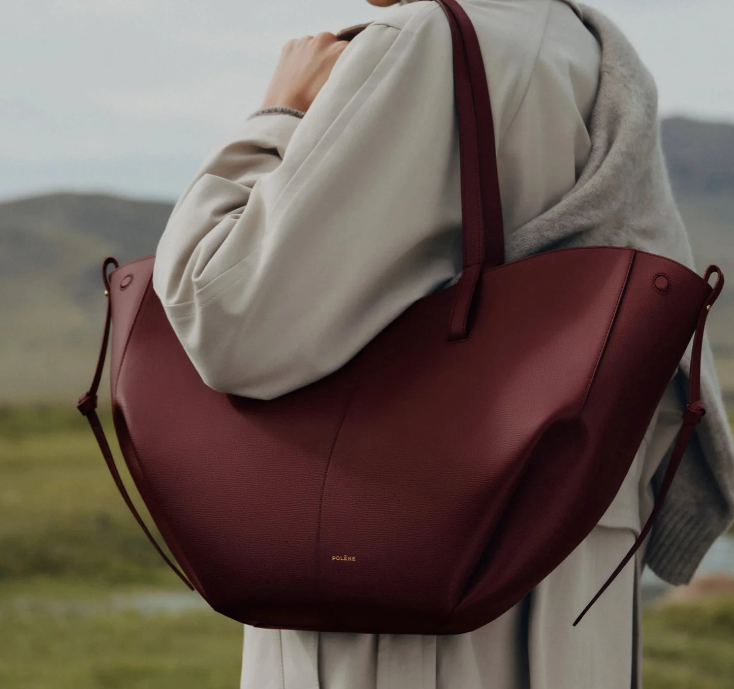 POLÈNE | Cyme | BLACK CHERRY