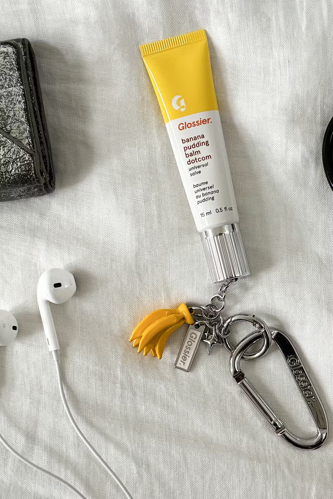GLOSSIER | Banana Balm Dotcom + Keychain