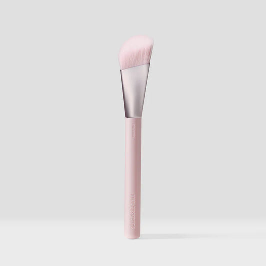 Kylie Cosmetics | skin tint brush